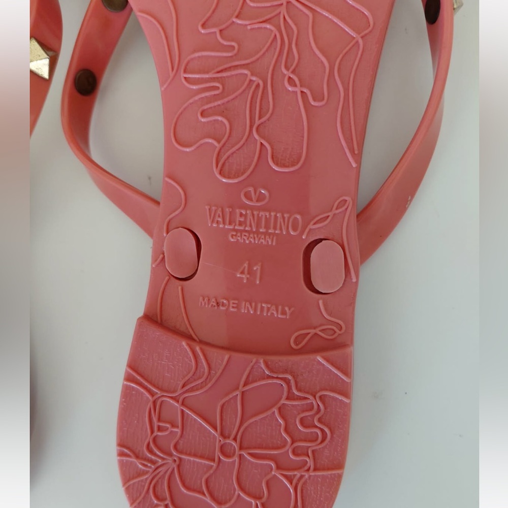 NEW! VALENTINO Garavani Jelly Flat Thong Sandals. Size 41 - Picture 6 of 9